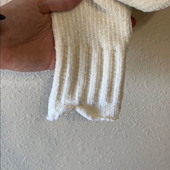 Gianni Bini Crop Cable Knit Chenille Sweater Sz L - Picture 4 of 6